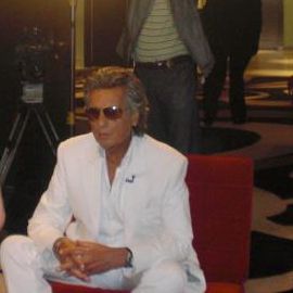 Смотрите интервью с Тото Кутуньо!