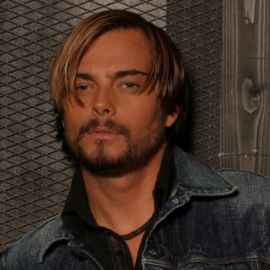 Боссон спел для радио-профессионалов