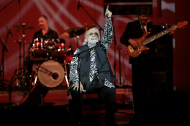 Умер Демис Руссос